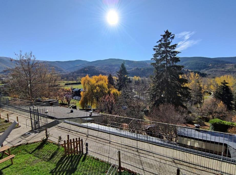 Ideal Parejas - Tranquilidad Y Naturaleza - Vistas Al Lago Osséja Exterior foto