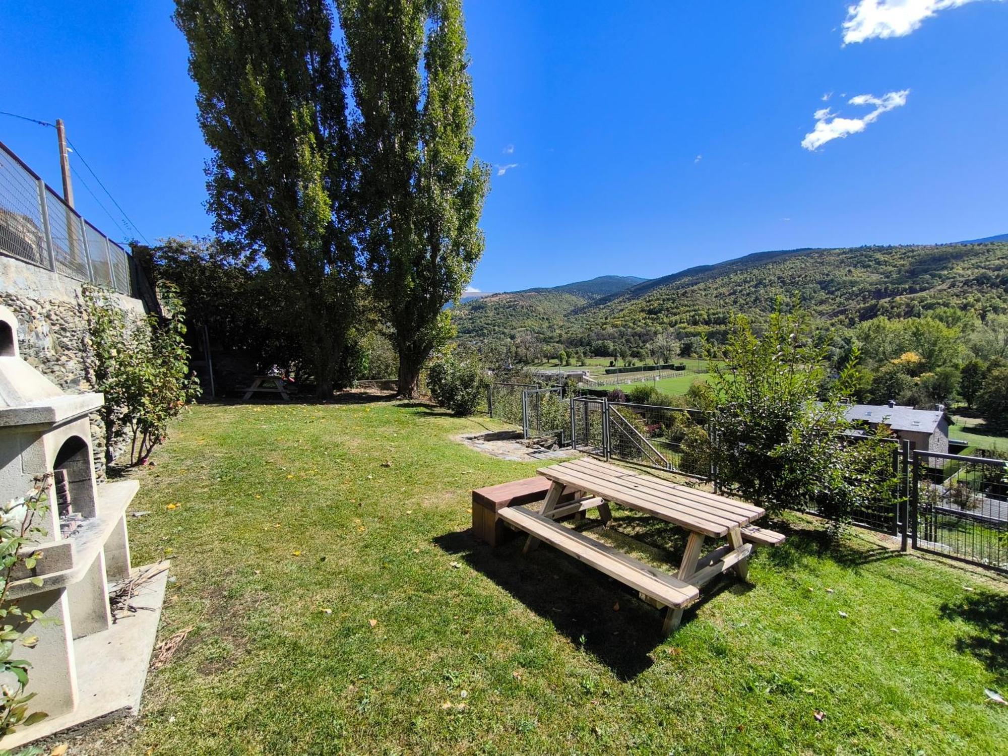 Ideal Parejas - Tranquilidad Y Naturaleza - Vistas Al Lago Osséja Exterior foto